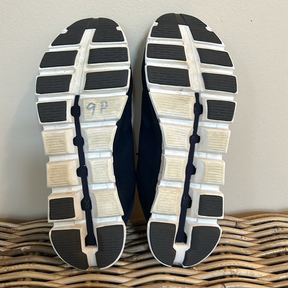 On Men's Cloud 5 Coast Sneakers - Picture 10 of 10